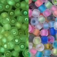 thumbnail image 3 of Cuentas de vidrio luminoso de 3mm para joyería, cuentas espaciadoras sueltas que brillan en la oscuridad, accesorios para pulsera y collar, 600 piezas, 3 of 4