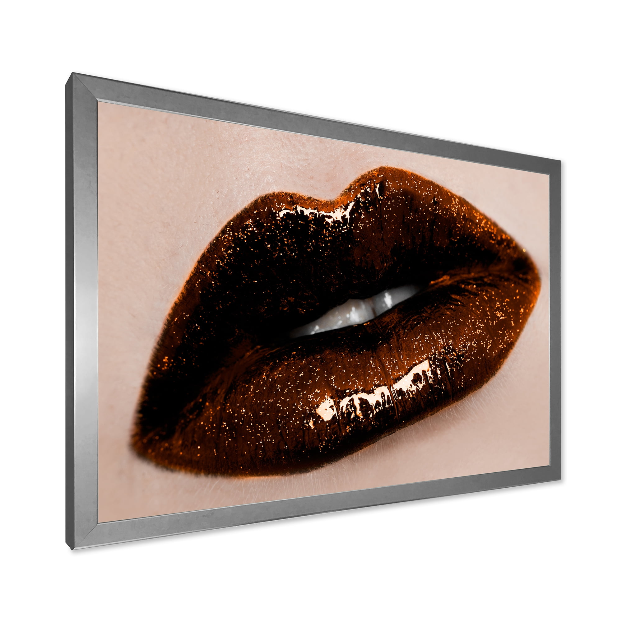 Designart 'Close-Up Of Gorgeous Female Lips II' Modern Framed Art Print