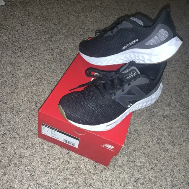 Man's Athleisure New Balance Fresh Foam Arishi v4 Running Shoe Sz 8.5