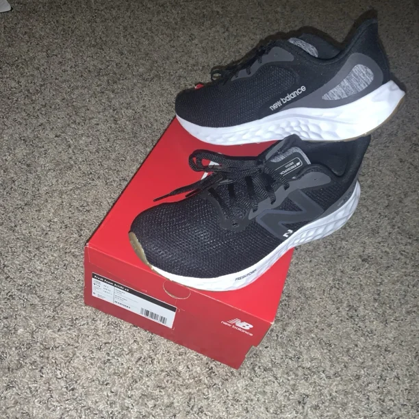 Man's Athleisure New Balance Fresh Foam Arishi v4 Running Shoe Sz 9