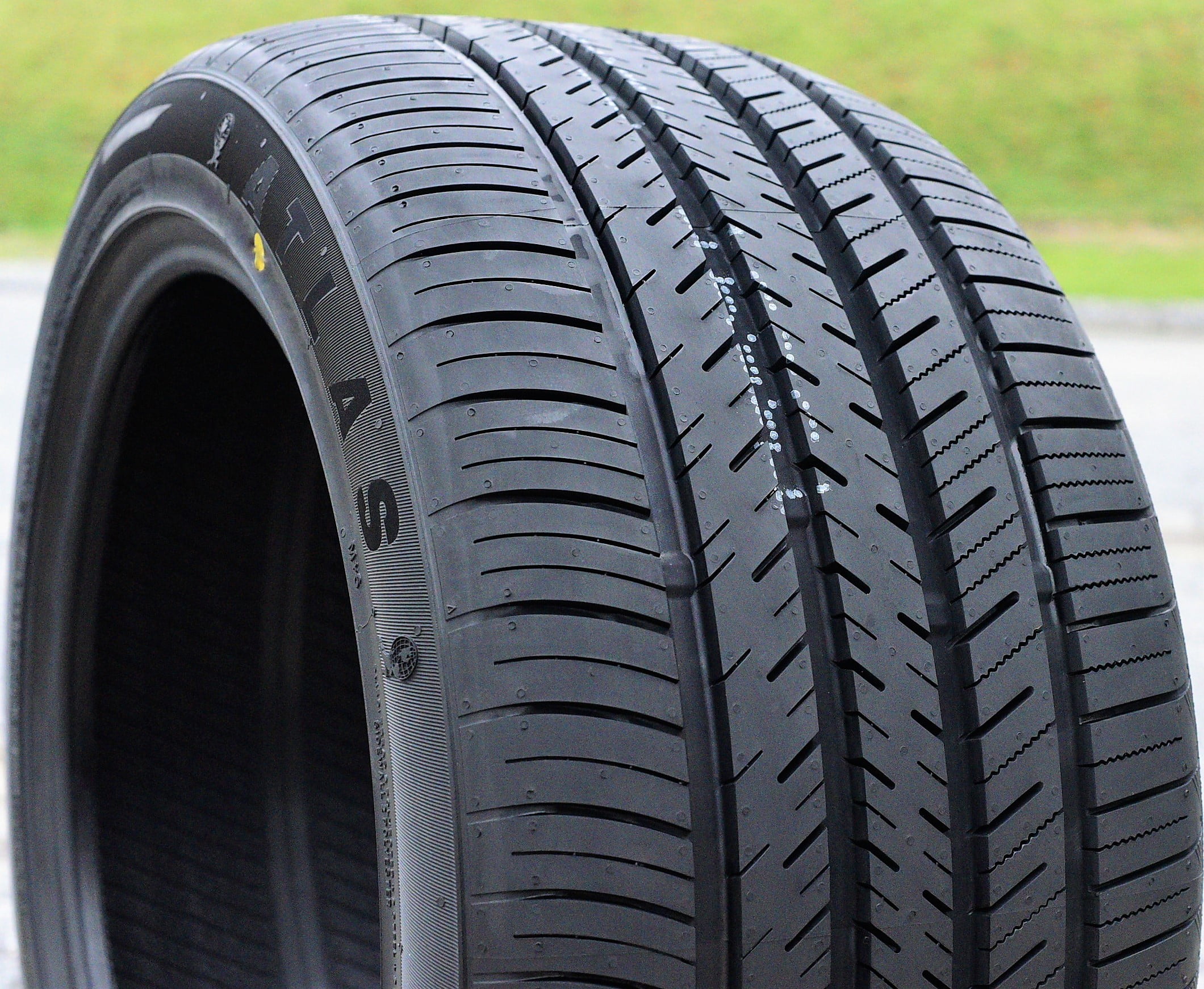 2 Atlas Tire Force UHP 275/40R17 98W A/S High Performance