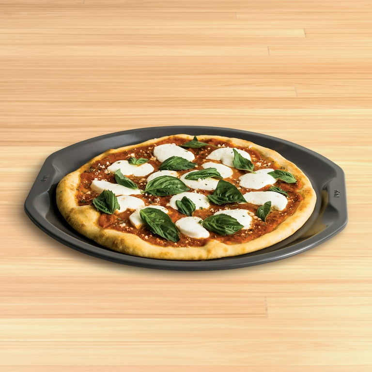 Ninja NeverStick® Essential Pizza Pan, 13.75