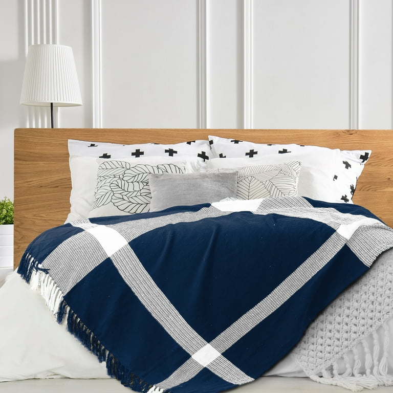 Blue white blanket hot sale