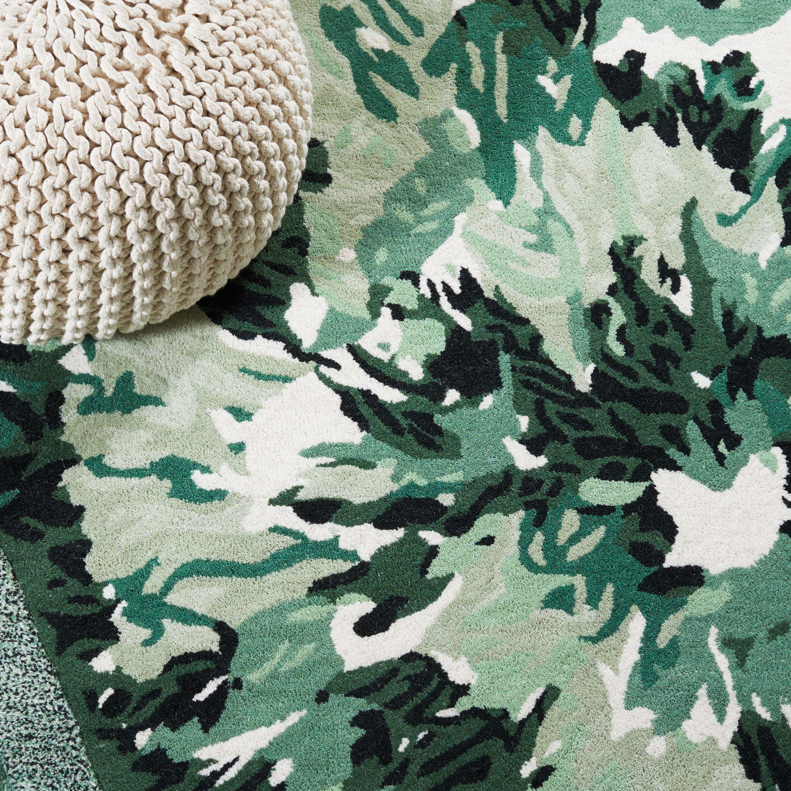 SAFAVIEH Fifth Avenue Deborah Abstract Area Rug, Green/Ivory, 8' x 10'