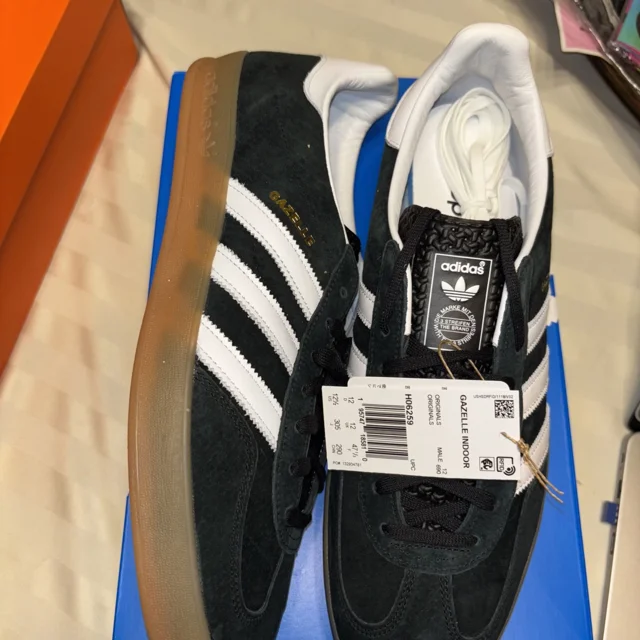 NIB Adi-das Men's 12.5 Gazelle Indoor Sneaker Black White Gum Casual Shoes H06259