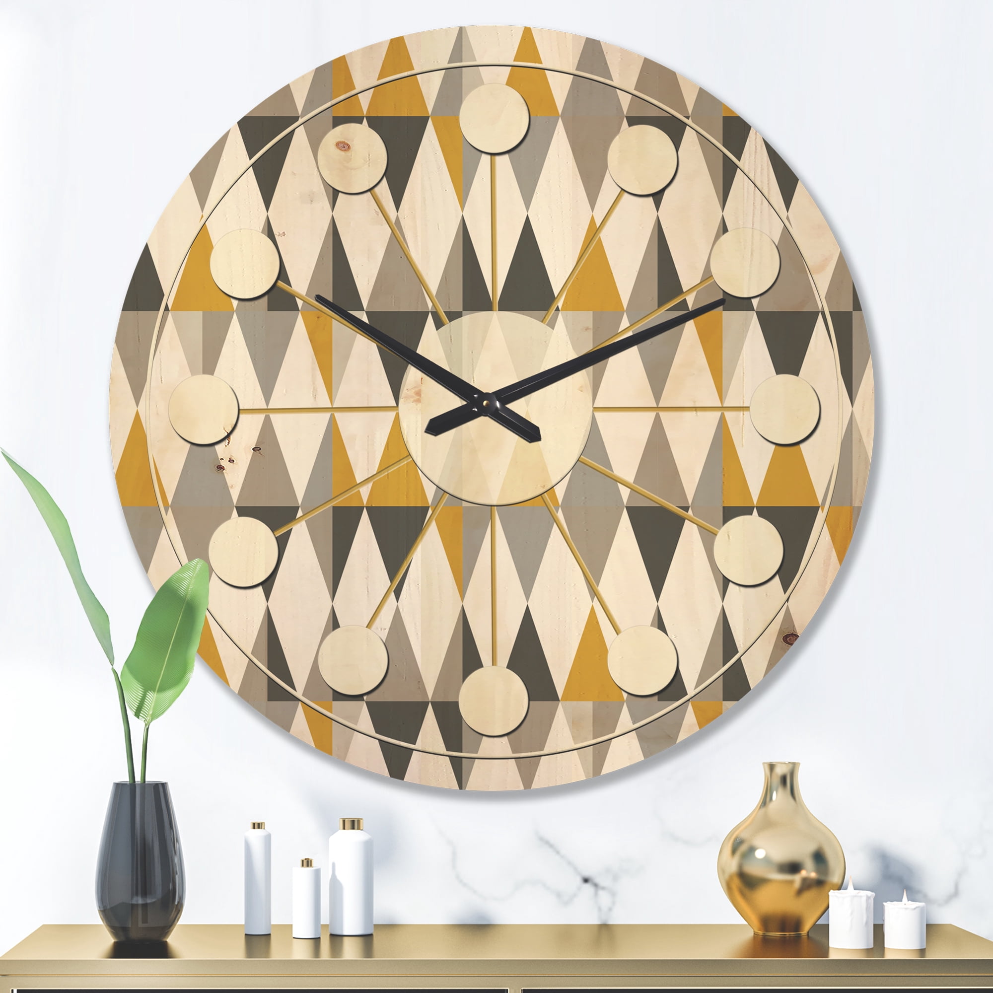 Designart 'Diamond Retro Pattern VIII' Mid-Century Modern Wood Wall Clock