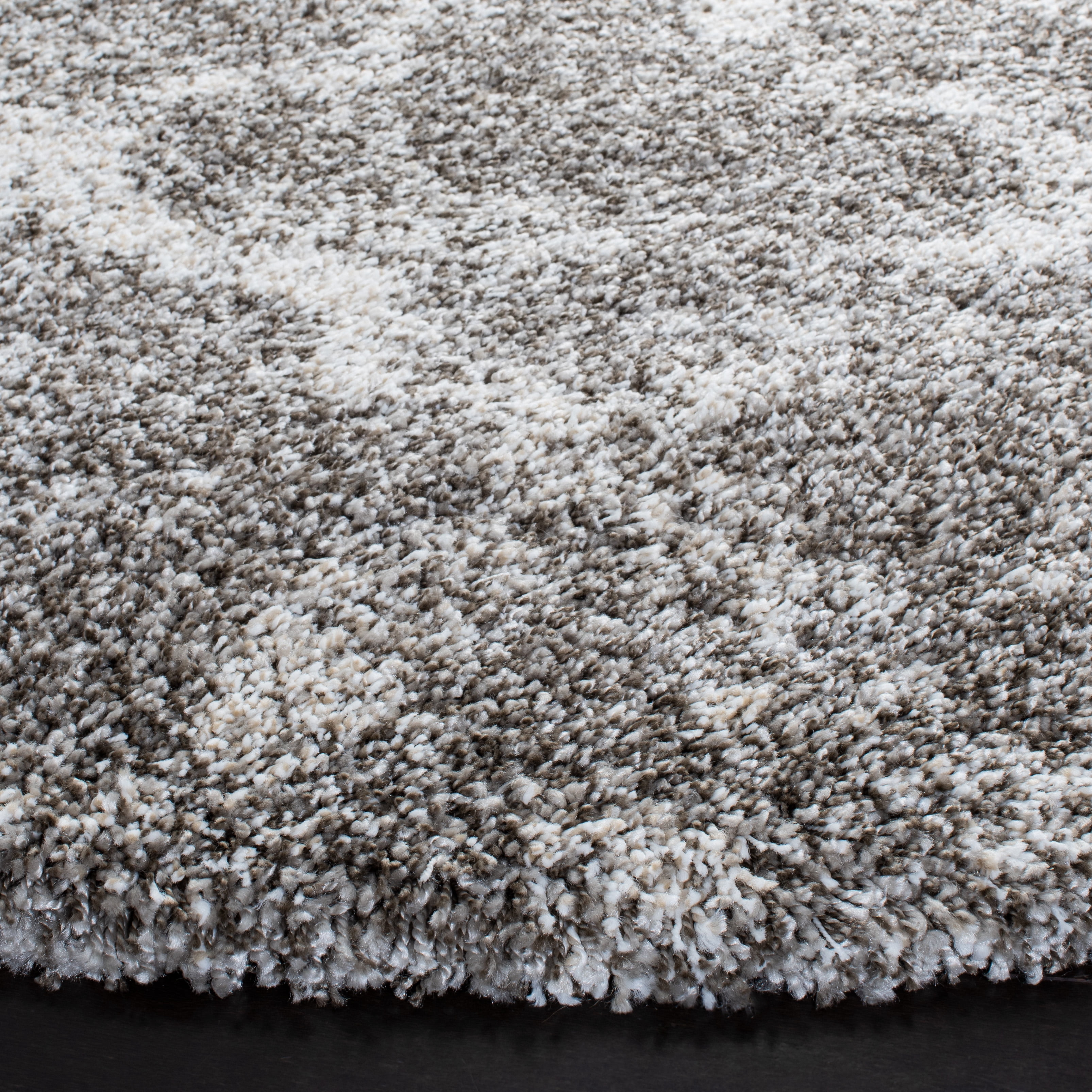 SAFAVIEH Hudson Jacqueline Quatrefoil Shag Area Rug, Grey/Ivory, 7' x 7' Round