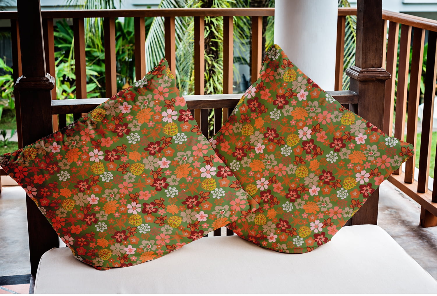 18" x 18" Simply Daisy Succulent Garden Polyester Indoor/Outdoor Pillow, Scallion Qty 1