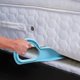 thumbnail image 1 of La herramienta para levantar colchones y fabricar camas ayuda a levantar y sostener el colchón; puede meter sábanas o faldones de cama para aliviar el exceso de tensión, 1 of 5