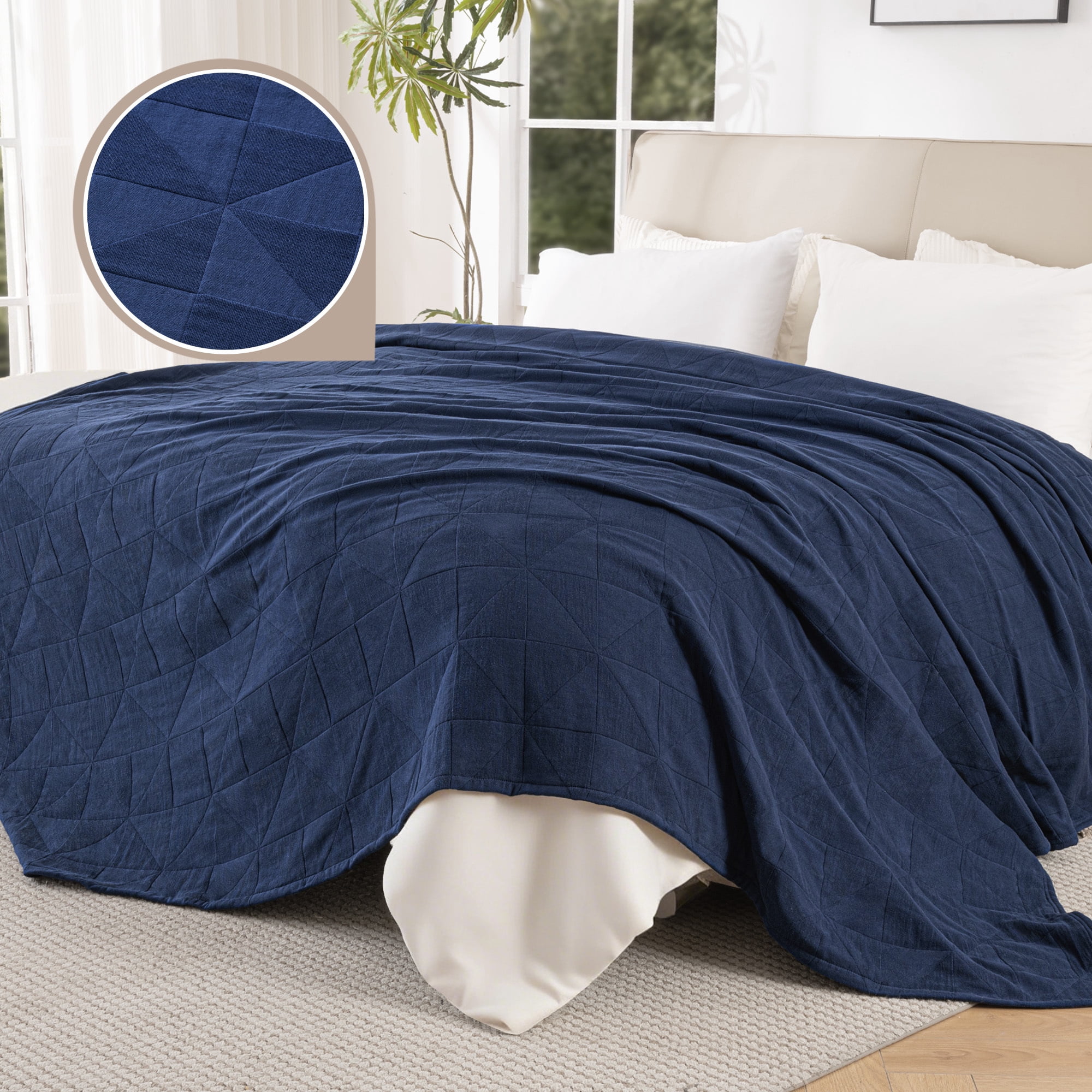 Exclusivo Mezcla 100% Cotton 4 Layers Muslin Blanket Queen Size for Bed, Moisture-wicking and Breathable Gauze Blanket with Geometric Pattern for Year Round Comfort, 90"x90", Navy Blue