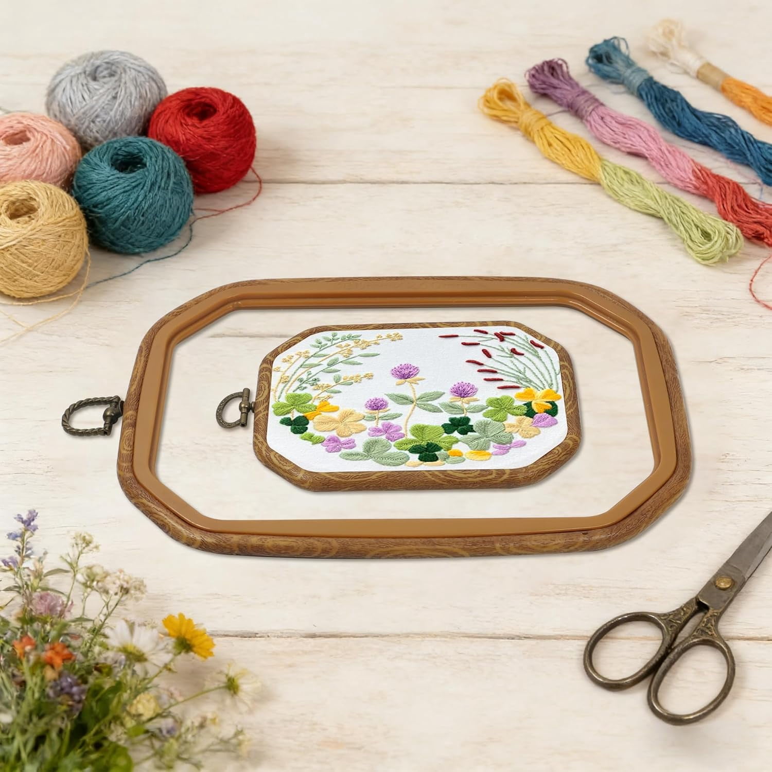 ABPETE Resin Decorative Embroidery Hoop - 3 Pieces 6*4.5 inch Cross Stitch Hoops Set, Resin Embroidery Frame for Display Sewing Craft Hanging Ornament