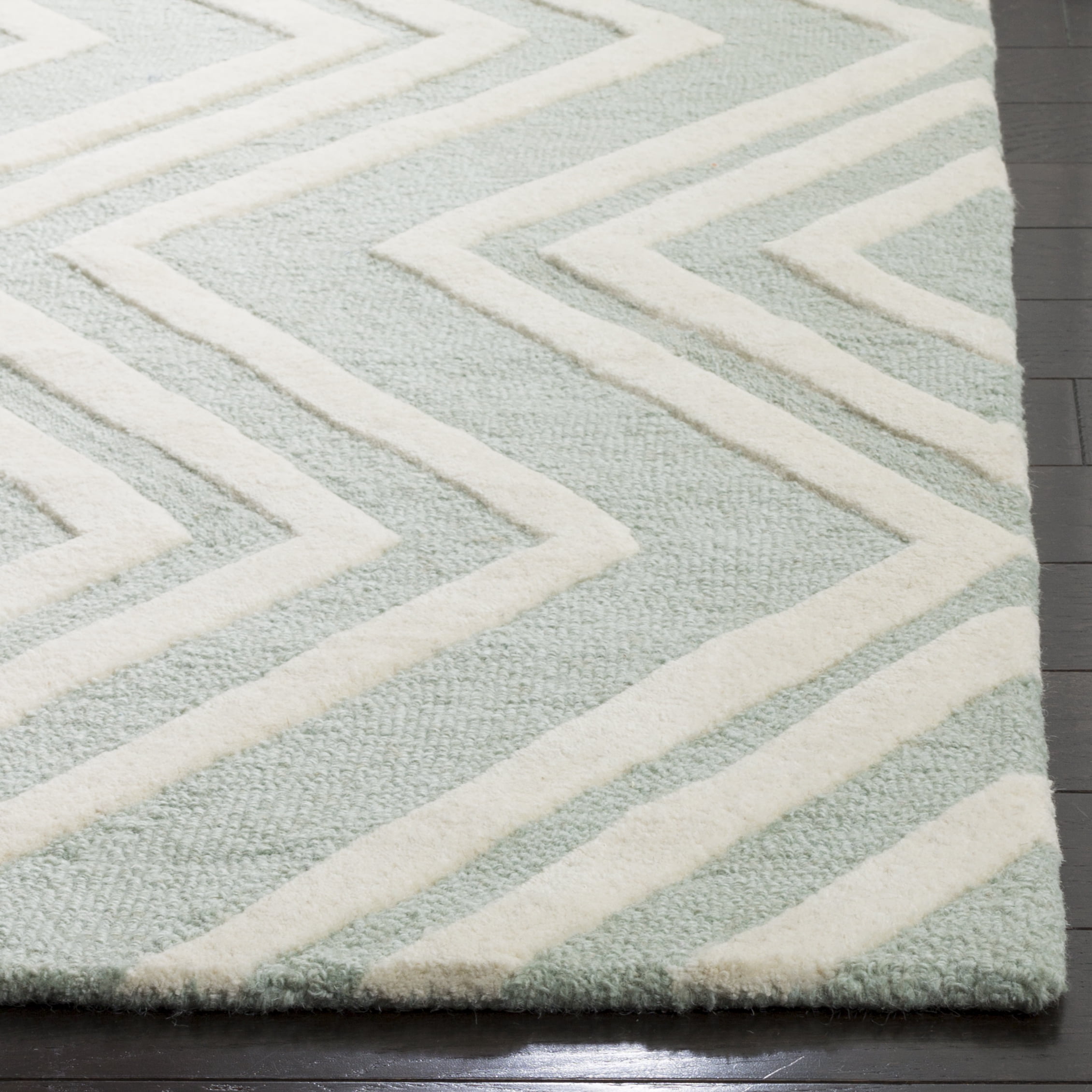 SAFAVIEH Kids Wave Chevron Wool Area Rug, Mint/Ivory, 5' x 7'