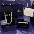 thumbnail image 2 of SET CONJUNTO ARIANA GRANDE CORAZONES SWAROVSKI COLLAR PULSERA ARETES PLATEADO ACCESORIOS MUJER, 2 of 5