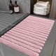 thumbnail image 5 of Alfombra antideslizante para baño, alfombra de piso para ducha, baño antideslizante, tapete de succión con cuadrícula impermeable para inodoro - Rosa, 5 of 6