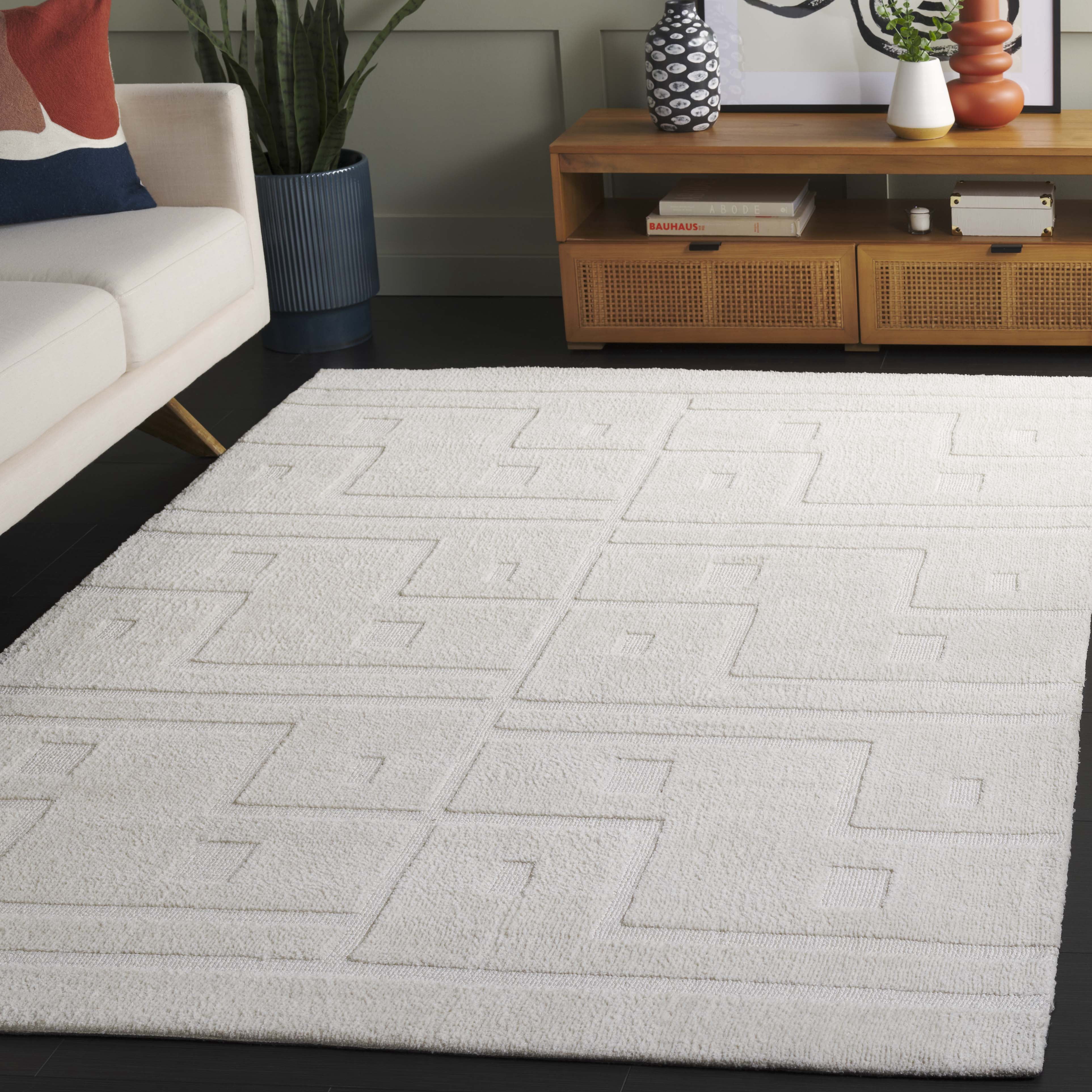 SAFAVIEH Audrey Edmond Geometric Area Rug, Ivory, 4' x 6'