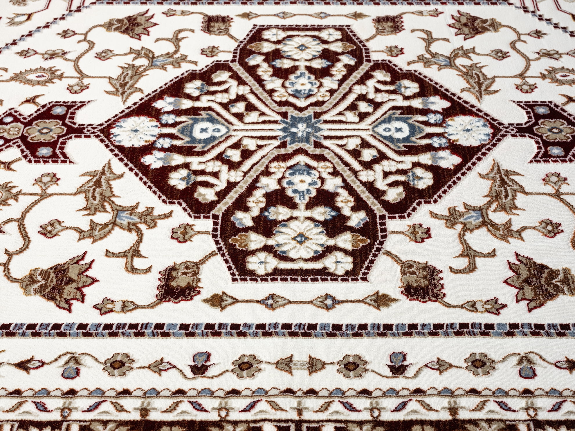 United Weavers Riviera Delphine Area Rug, Border Pattern, Burgundy, 5'3" X 7'2"