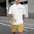 thumbnail image 1 of WILLBEST Conjunto de Traje para Hombre con Estampado de Oso para Uso Exterior E Informal. Combinación de Manga Corta y Pantalones Cortos para Verano. Ideal para Relajación y Actividades Físicas., 1 of 3