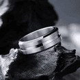 thumbnail image 1 of Anillo de acero inoxidable negro con borde biselado y ranura azul de 8mm para hombres y niños, joyería de hip hop, anillos de dedo cepillados dorados, Bague Homme 2025, 1 of 2