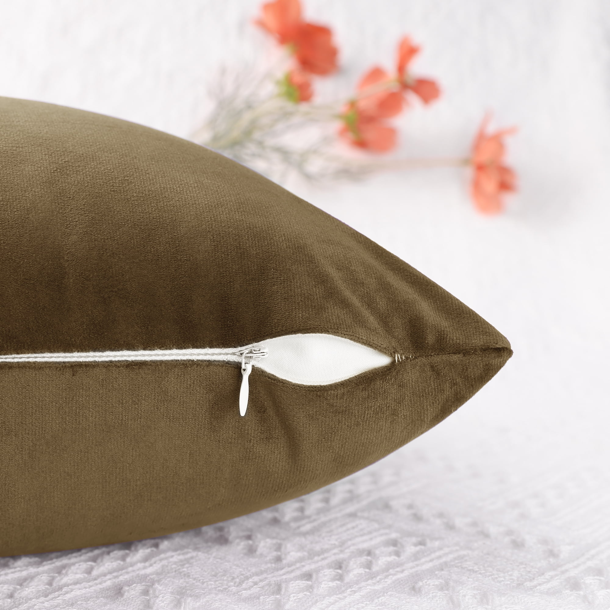 Unique Bargains Velvet Modern Zipper Cushion Decorative Throw Pillow Covers (2 Count) Brown 16" x 16"