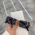 thumbnail image 4 of Gafas de sol de moda sin marco de vanguardia para mujer, gafas de sol de metal con marco pequeño personalizadas, gafas de sol con espejo cruzado, 4 of 6