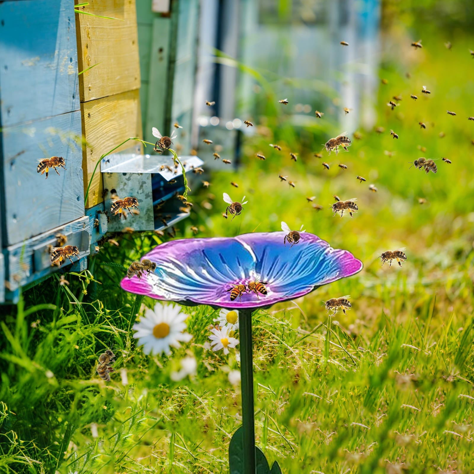 RRJ Bee Butterfly Hummingbird Water Feeder, Outdoor Metal Bird Bath Garden Decoration, Rust-Resistant Courtyard Patio Hanging Feeder for Attracting Pollinators and Wildlife