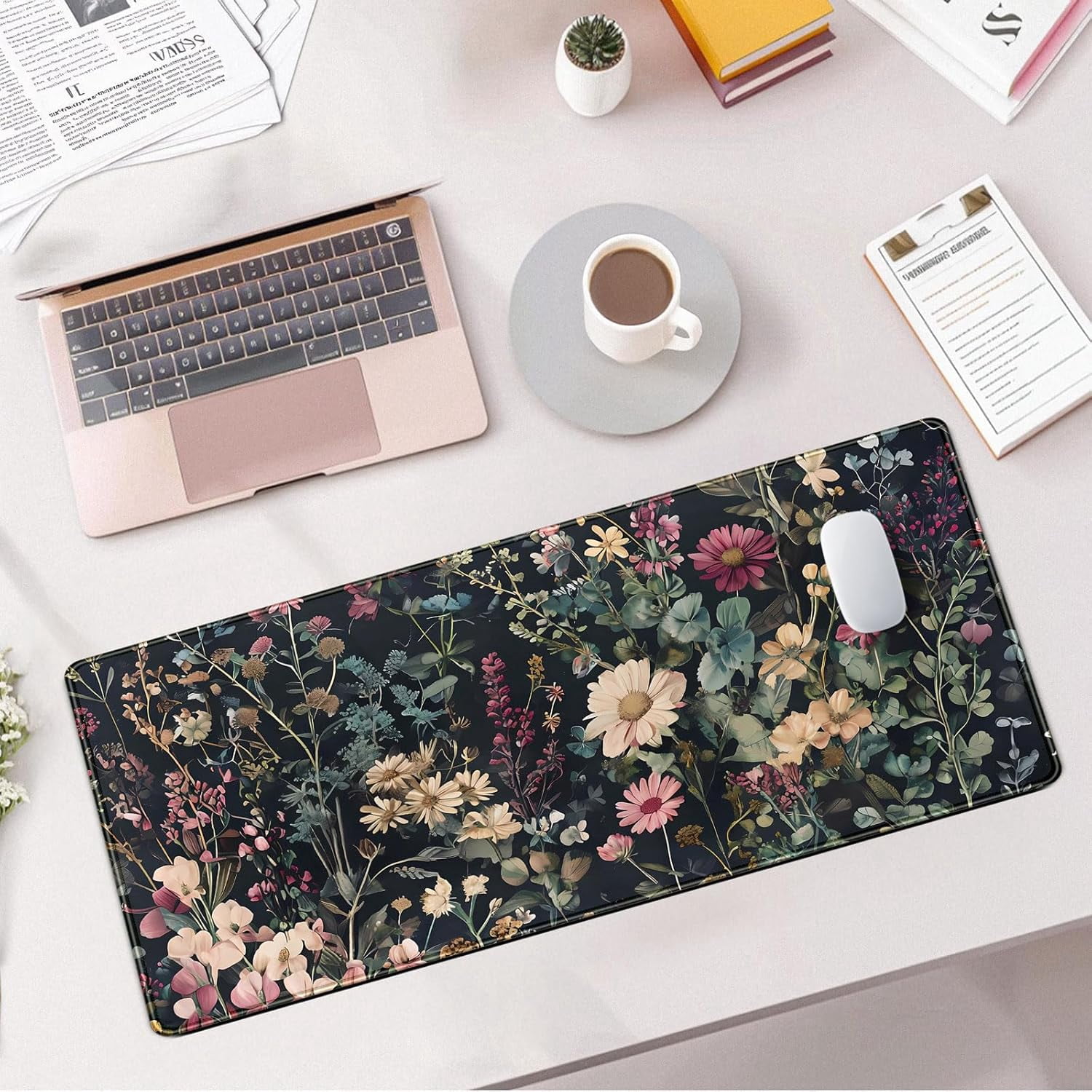 Floral Cottage Desk Mat 31.5''X11.8'' Botanical Mouse Pad Large Vintage Garden Aesthetic Desk Pad Extended Big Mousepad Keyboard Mouse Mat Romantic Gift for Her Student or Home Office