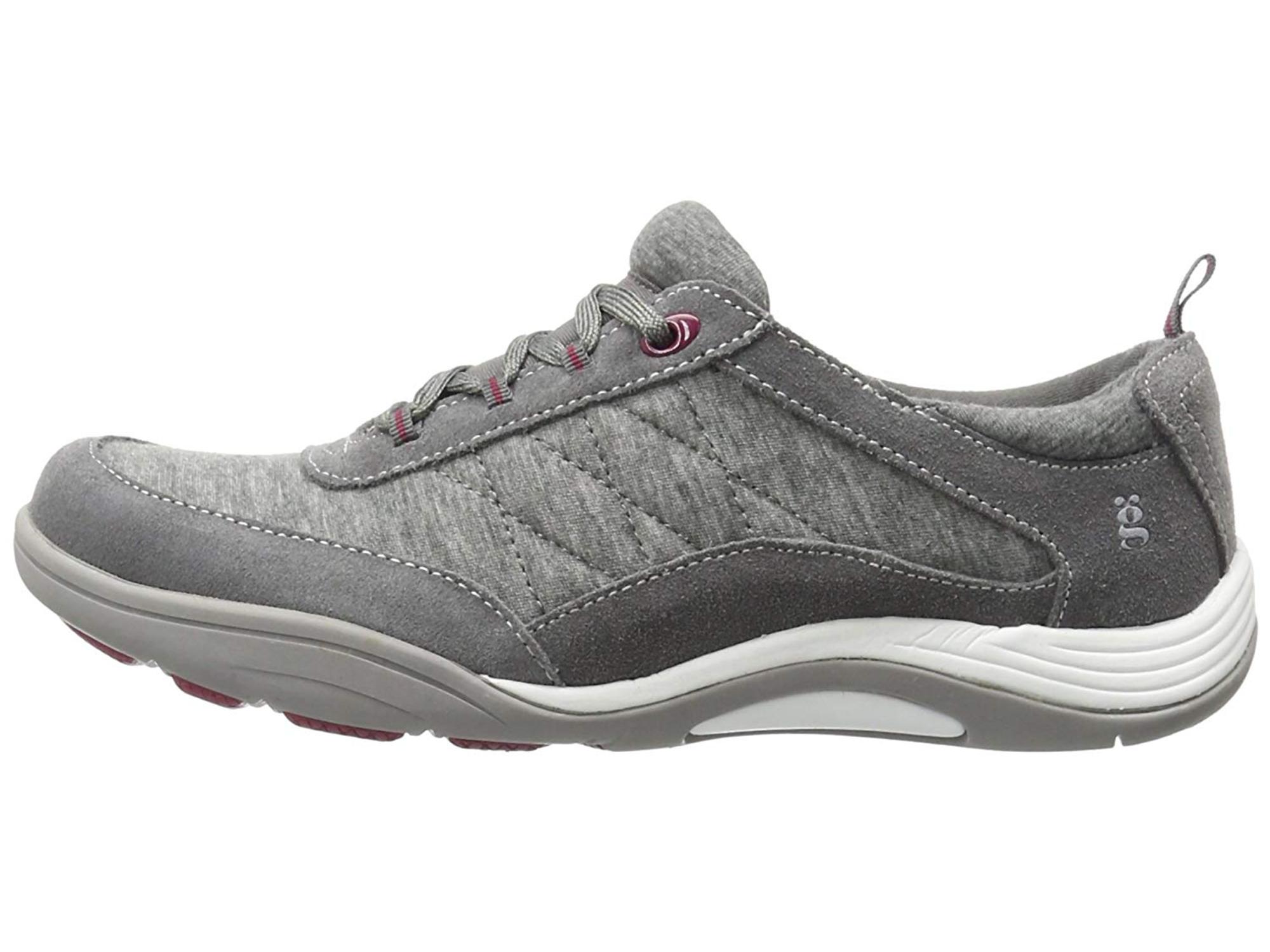 grasshopper zipper shoes