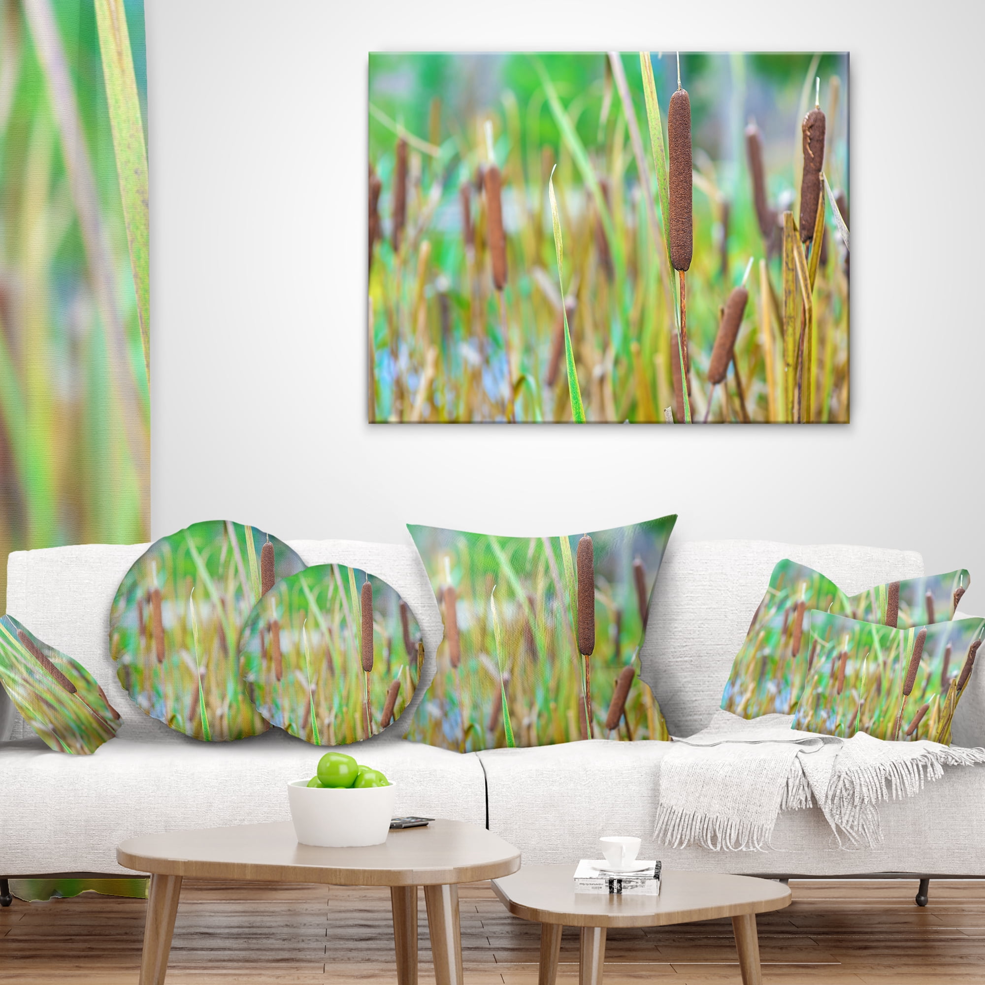 Designart The Reeds - Landscape Photography Throw Pillow - 18x18