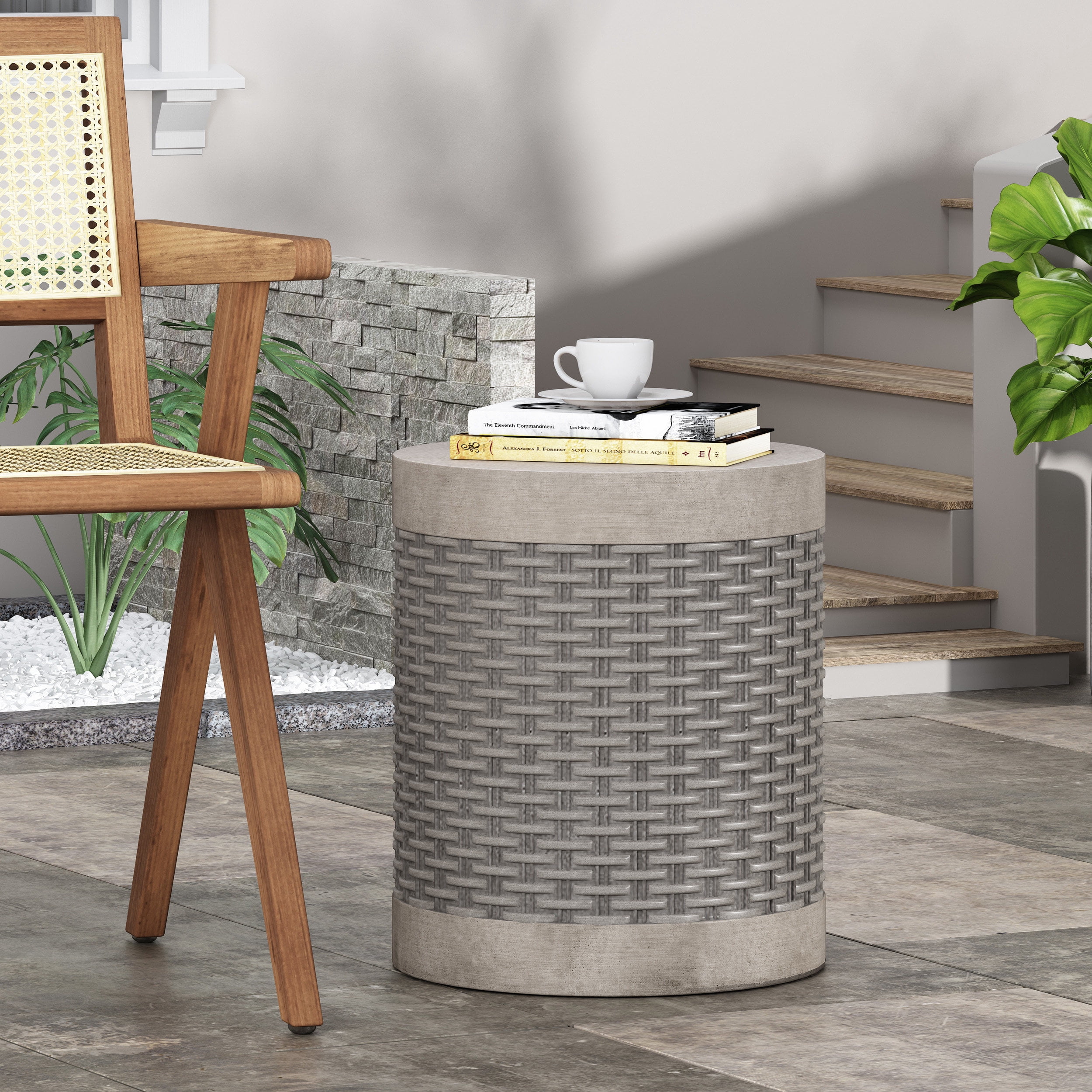 Paquette Lightweight Concrete Outdoor Side Table, Concrete Finish