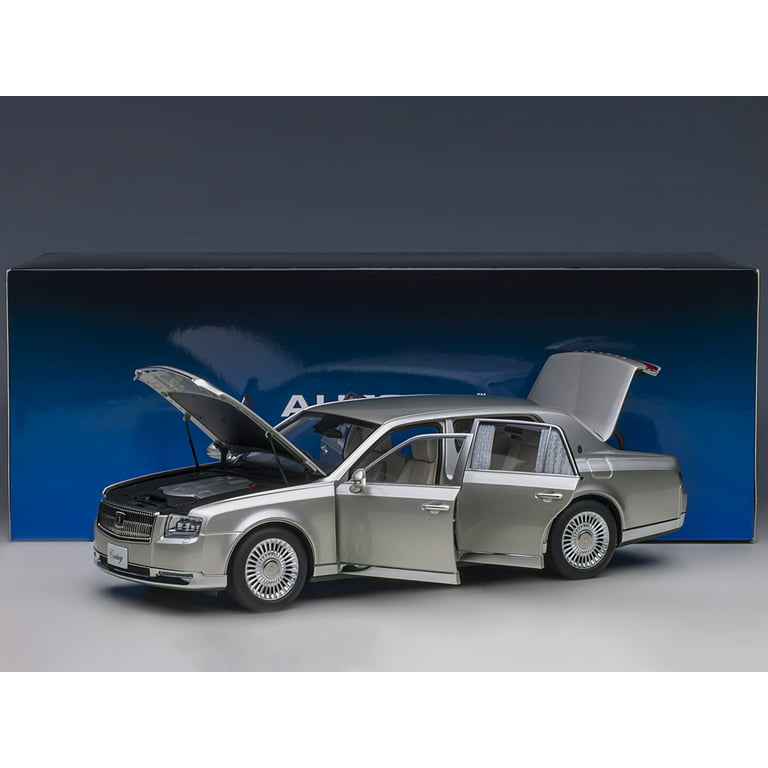 Toyota Century with Curtains RHD (Right Hand Drive) Silver Special Edition  1/18 Model Car by Autoart