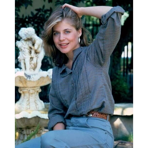 Linda Hamilton seated pose with hand in hair 1980's Terminator era 4x6 photo poster
