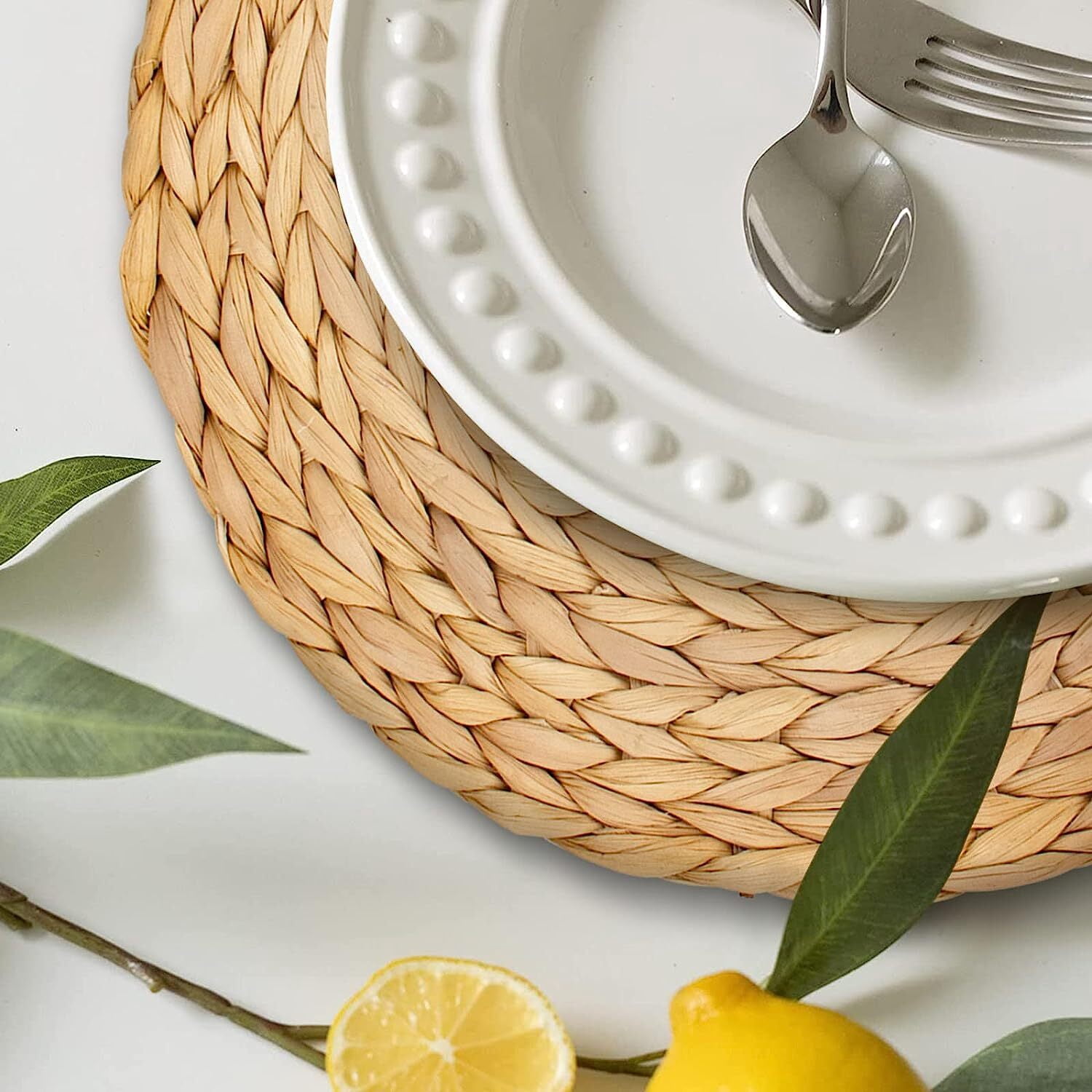 Round Placemats Set of 8 Rattan Placemats Woven Placemats 12 Inch Natural Hyacinth Wicker Placemats Farmhouse Boho Circle Braided Heat Resistant Outdoor Placemats Patio Table Place Mats