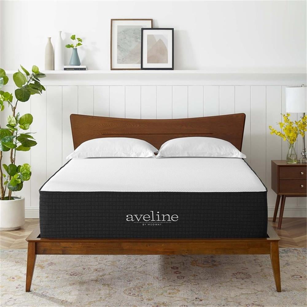 Bowery Hill Contemporary 16" Memory Foam Queen Mattress in White
