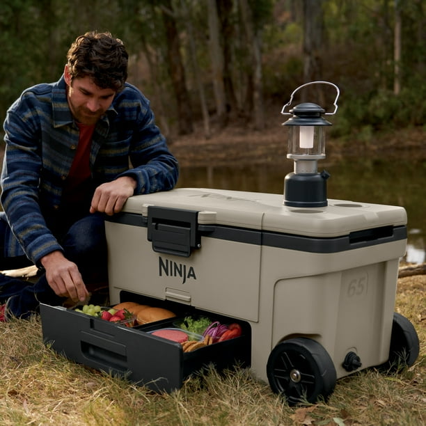 スポーツ OAK Ninja Outdoor FrostVault™ 65qt Wheeled Cooler with Cold Dry Zone