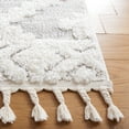 thumbnail image 3 of SAFAVIEH Moroccan Tassel Asteria Southwestern Shag Area Rug, Ivory/Beige, 3' x 5', 3 of 8