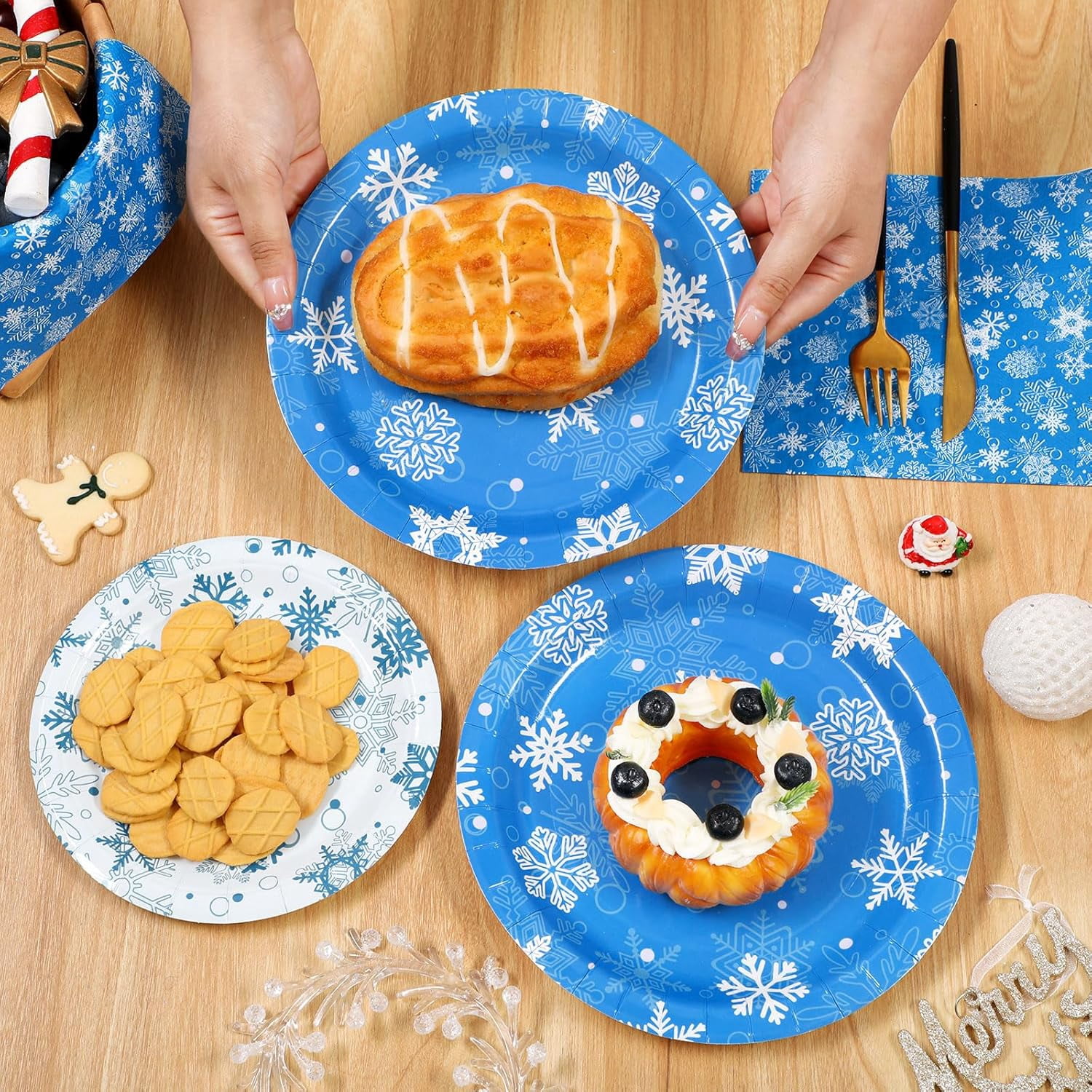 Waipfaru 200 PCS Christmas Paper Plates and Napkins White Snowflake Party Supplies Blue Disposable Dinnerware Set for Xmas Party