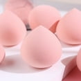 thumbnail image 1 of Éponge de Maquillage Beauty Blender - Rose, pour Application Humide et Sèche, 1 of 5