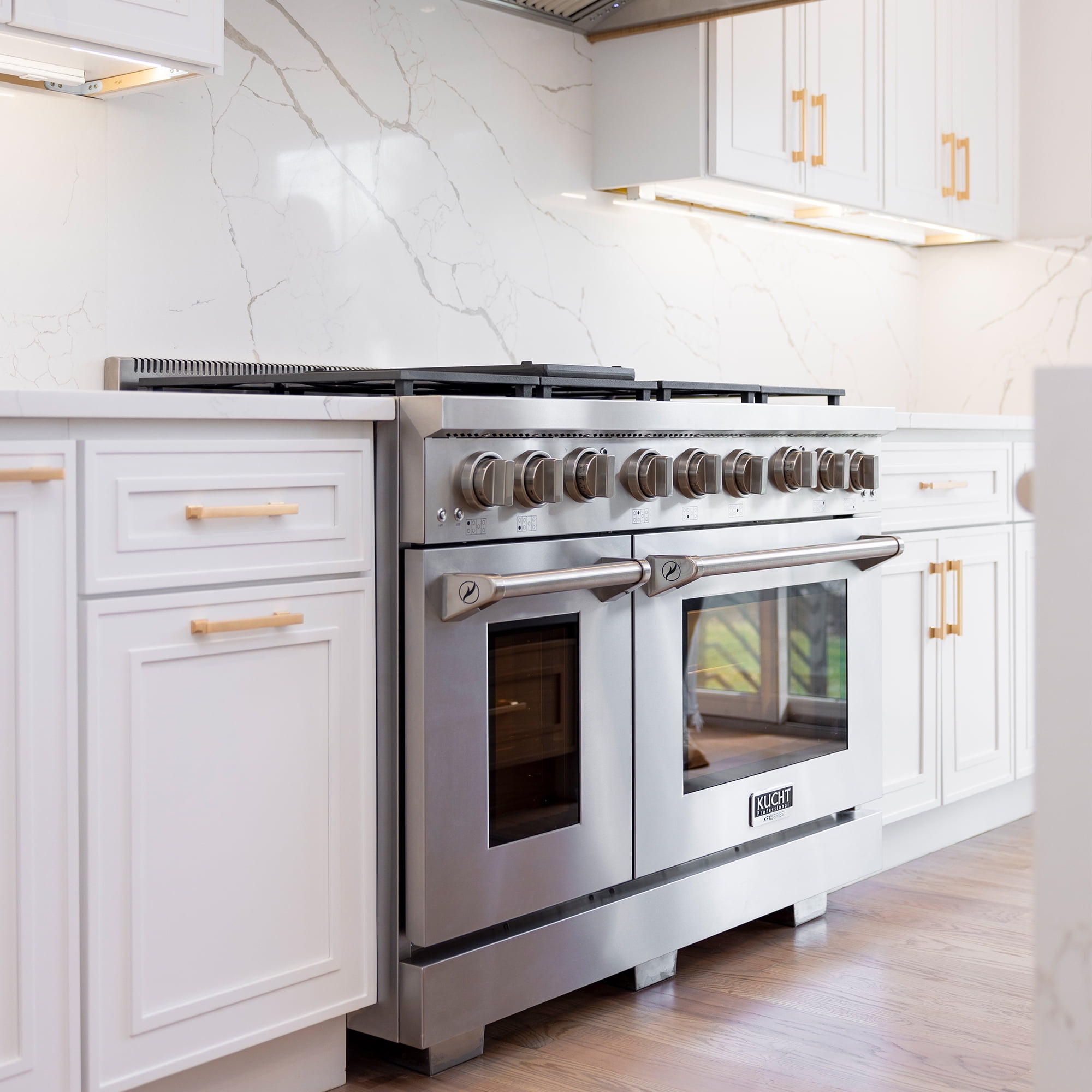 Professional 48-in Natural Gas Range in Stainless Steel with True Simmer Burners