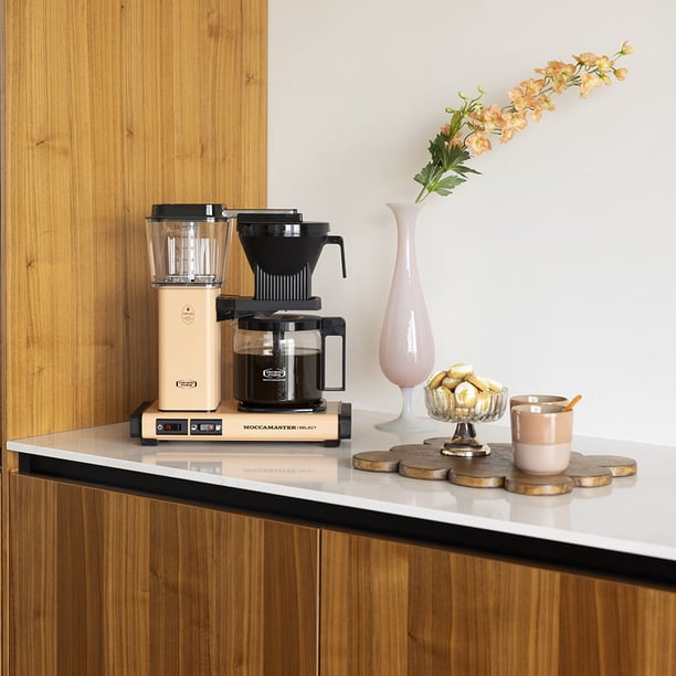 Moccamaster KBGV Automatic Drip Stop Coffee Maker (40 oz Glass