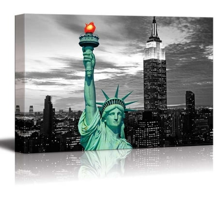 - wall26 Black and White Photograph with Pop of Color on the Statue of Liberty in New York - Canvas Art Home Decor - 16x24 inches