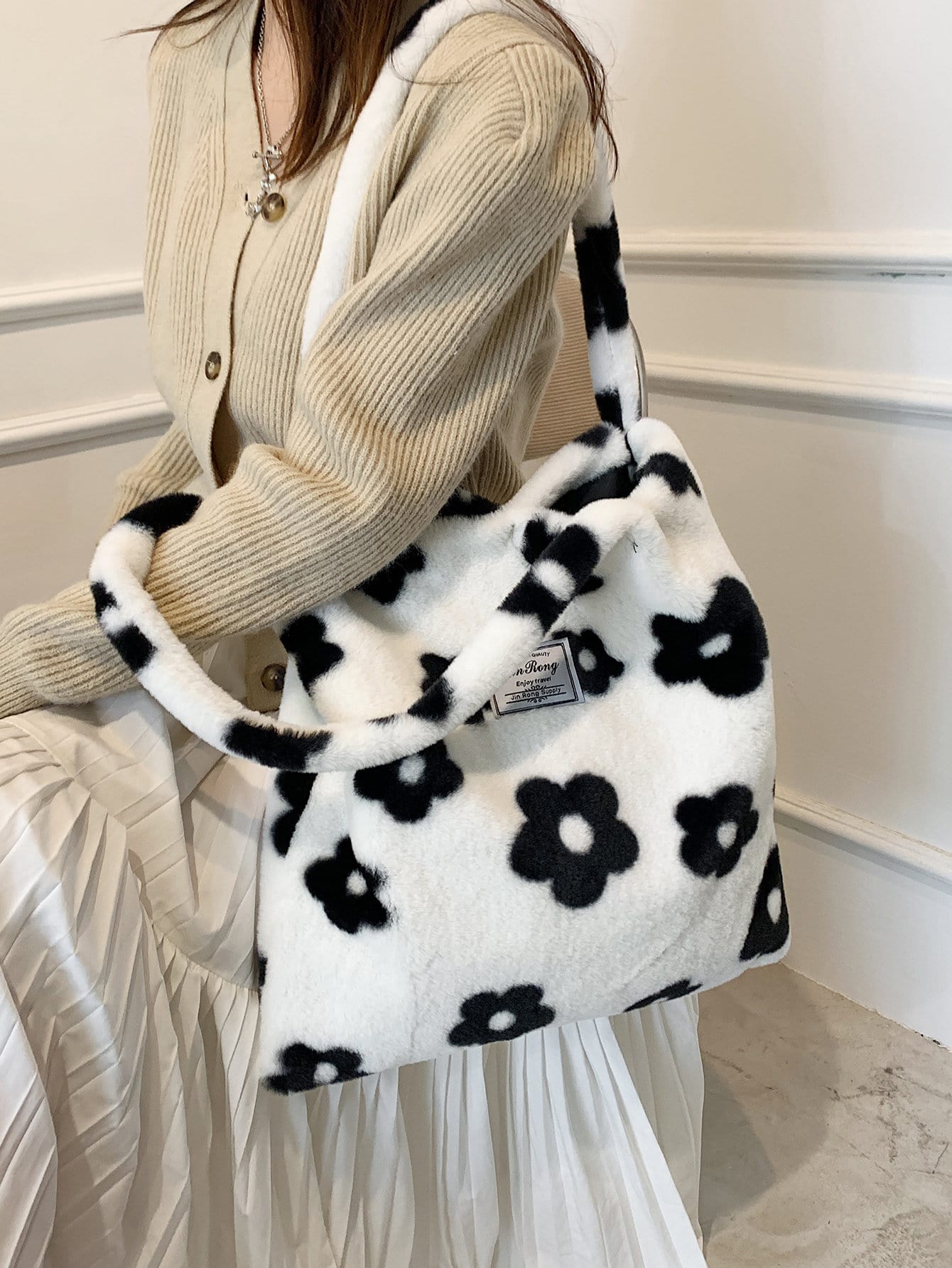 fluffy tote bag pattern