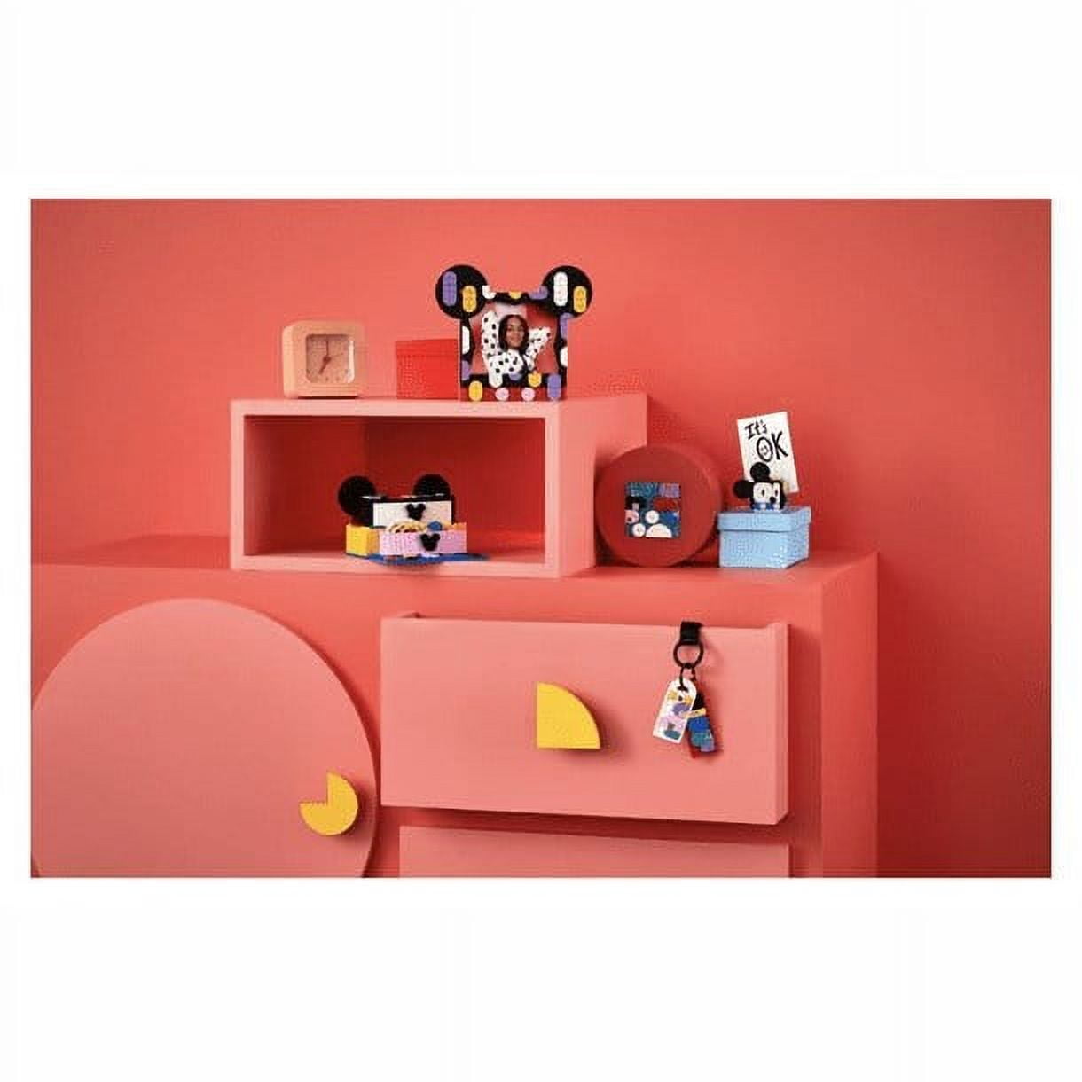 Minnie♡‼️4点セット Disney's Minnie Mouse 4-Piece Kids Activity Set – Includes Table