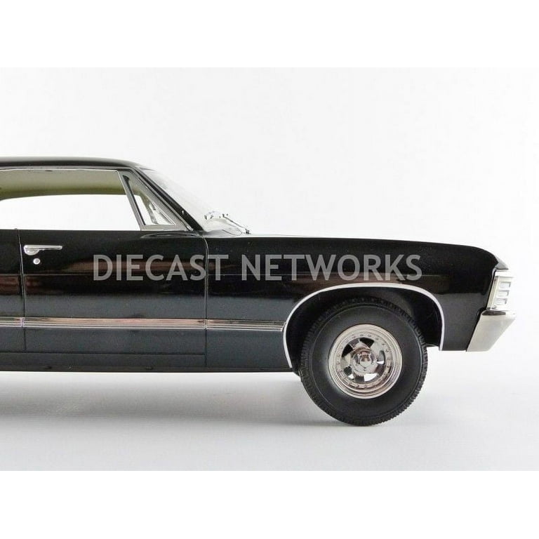 1967 Chevrolet Impala Sport Sedan with Sam and Dean Figures