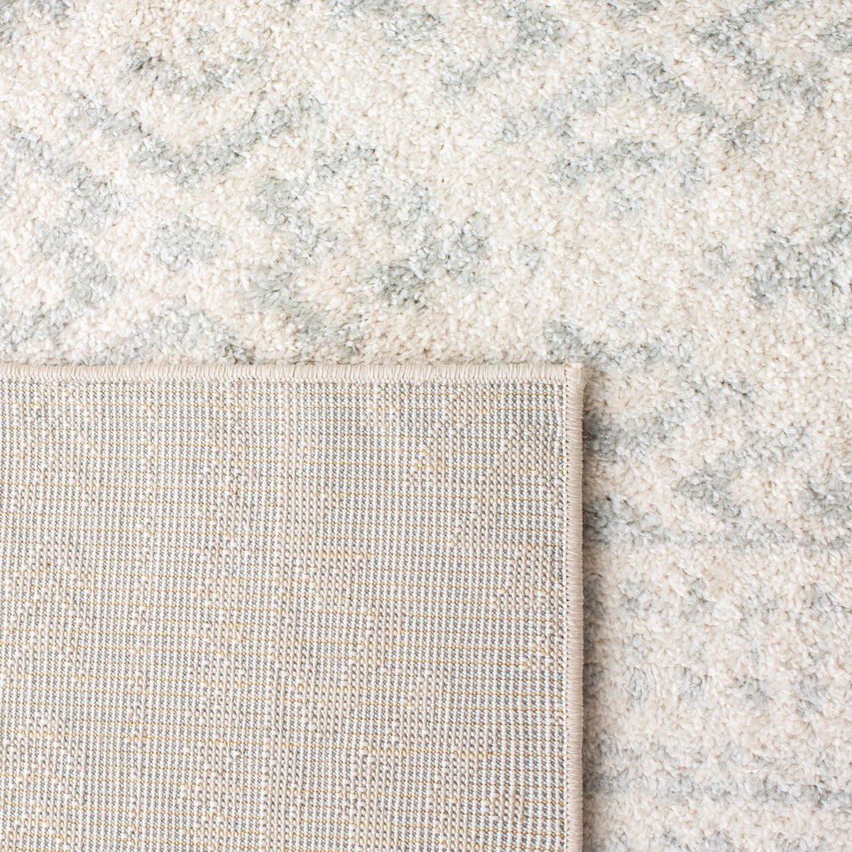 SAFAVIEH Tulum Lakisha Distressed Southwestern Area Rug, 8' x 10', Ivory/Light Grey