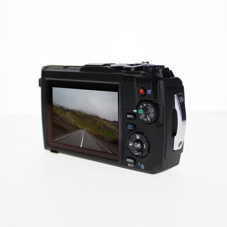 Olympus Tough TG-6 Digital Camera (Black) (V104210BU000) Bundle