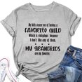 thumbnail image 3 of Camiseta del alfabeto para mujer Mis hijos me acusan de tener un niño favorito Camiseta con estampado de letras para mujer Camiseta de manga corta con cuello redondo, 3 of 5