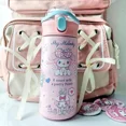 thumbnail image 4 of Vaso de agua de plástico para niñas de 550 ml con forma de Cinnamoroll de Sanrio, bonito vaso de agua de Kuromi, resistente a altas temperaturas, regalo de verano para niños, 4 of 5