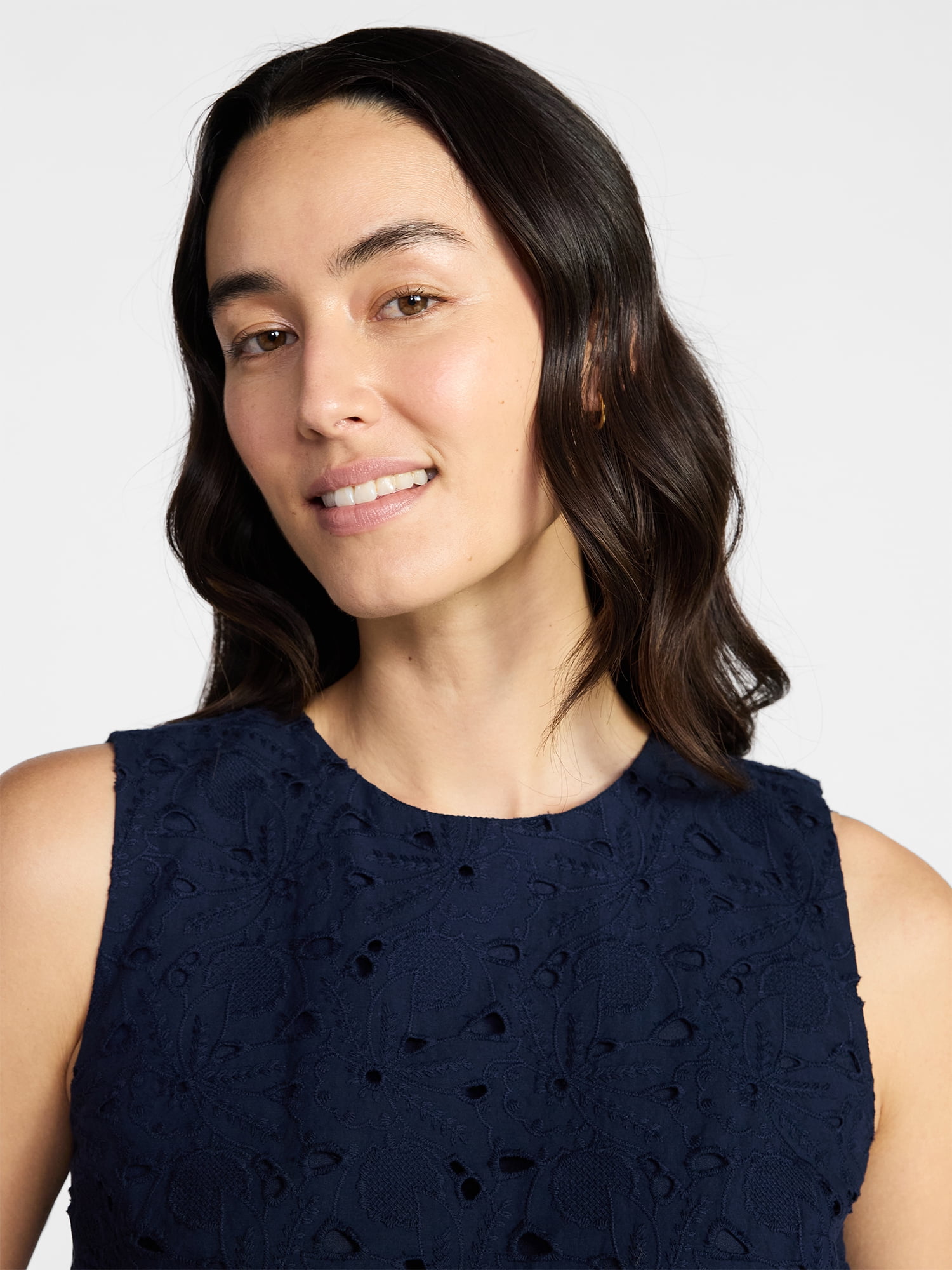 Time and Tru Women's and Women's Plus Sleeveless Cotton Eyelet Top, Sizes XS-4X