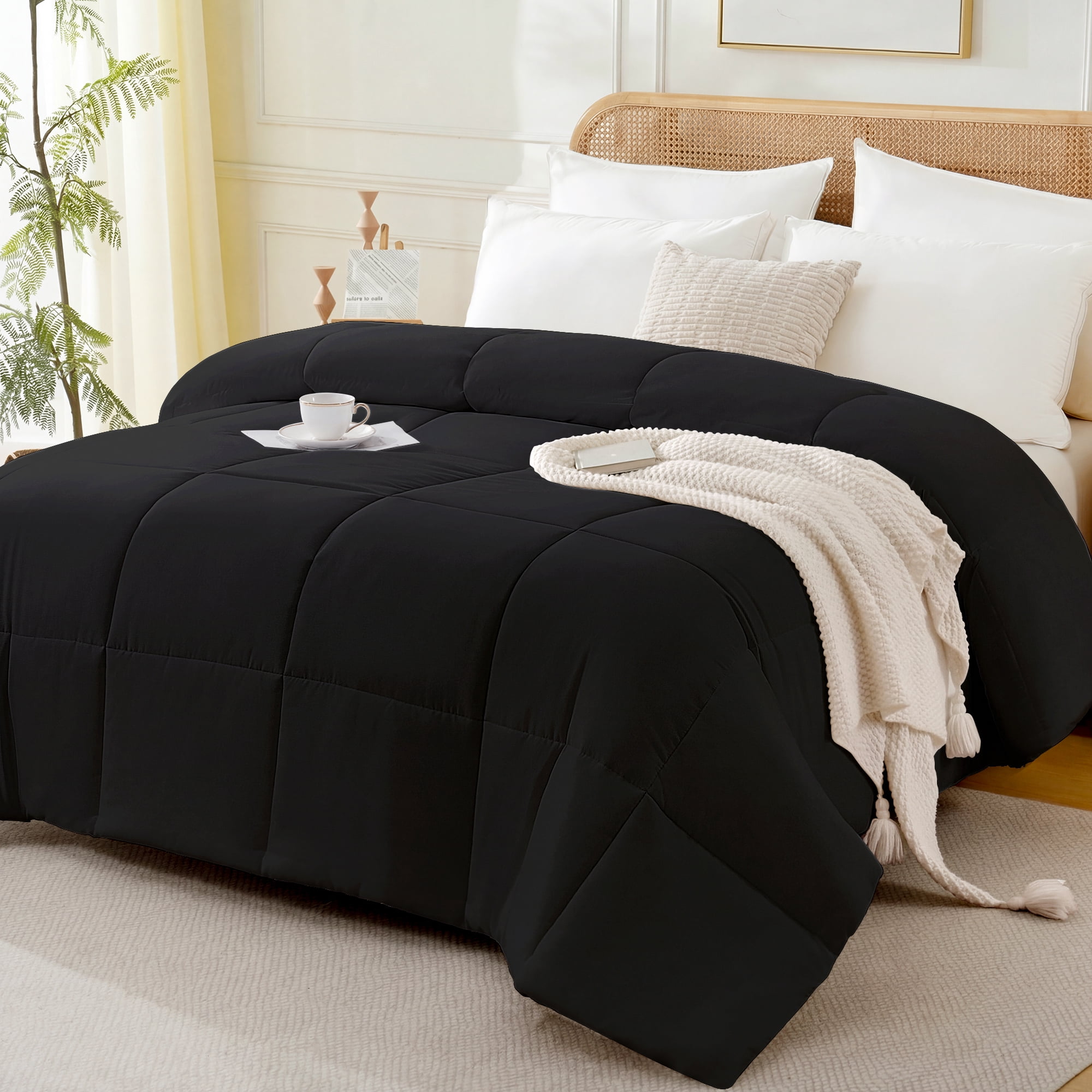YEPCLUB Comforters Full size, Duvet Insert, All Season Duvet, Black Down Alternative Hotel Comforter, Lightweight Quilt with Corner Tabs, Machine Washable (Black, Full 82x86 Inches)
