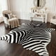 thumbnail image 1 of Alfombra Estampado Cebra BENRON 140x158 cm Antideslizante Marfil y Negro, 1 of 6